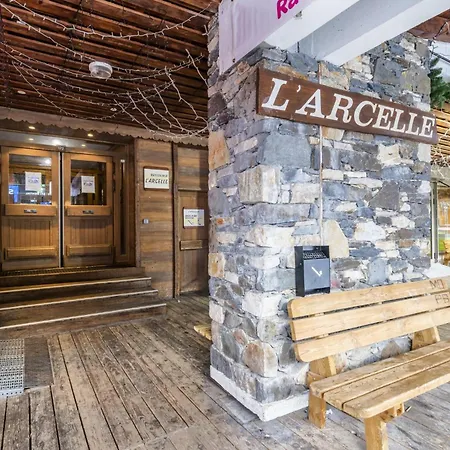 Appartement Résidence Arcelle - Location: Au Coeur De La Station, Rue Piétonne Mae-9105 Val Thorens